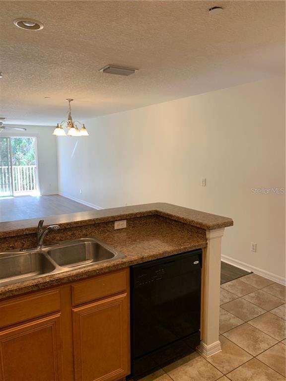 Building Photo - 7340 Black Walnut Way