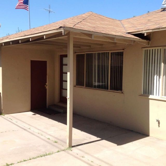 Building Photo - Duplex For Rent in Modesto