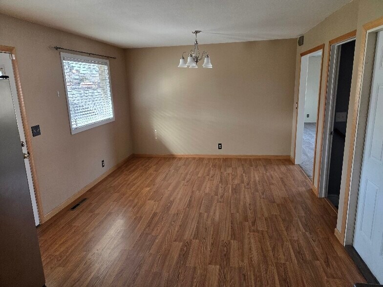 Building Photo - 807 Fitz St