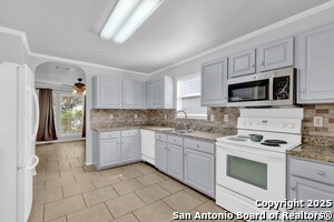 Building Photo - 9003 Quaker Rdg