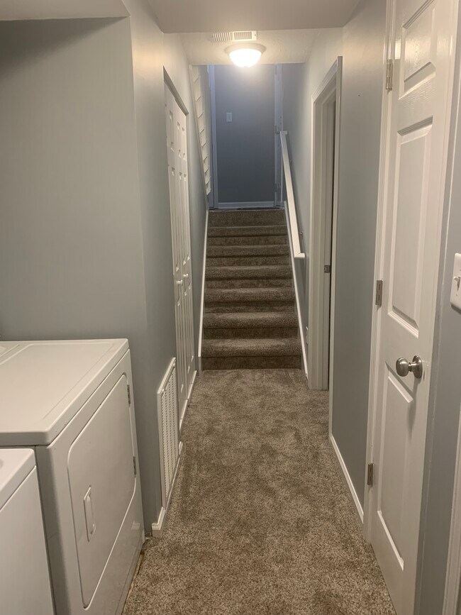 Building Photo - 3509 Squires Woods Way