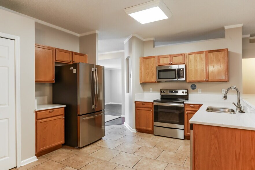 Building Photo - 2138 Joseph Hewes Ct