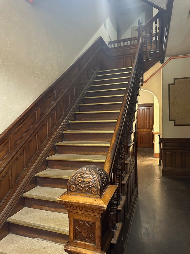 Building Photo - 157 W 3rd St