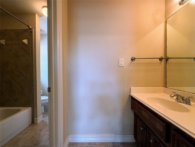 Building Photo - 4702 Payton Chase Ln