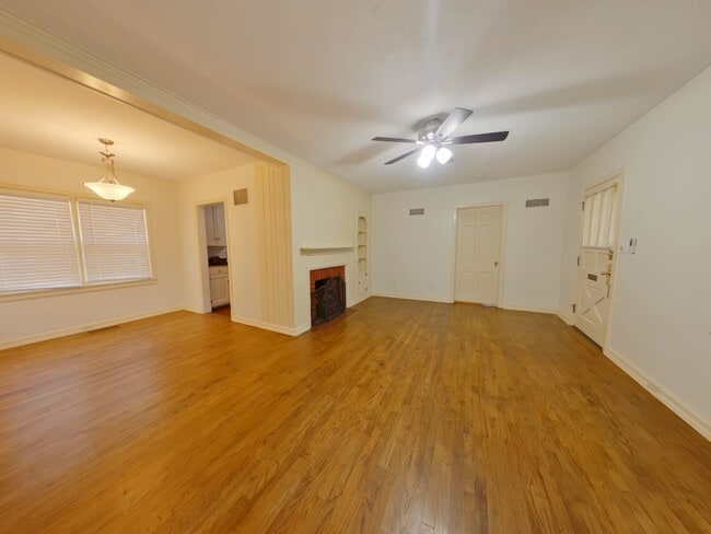 Building Photo - COLLEGE HILL RENTAL-122 South Glendale
