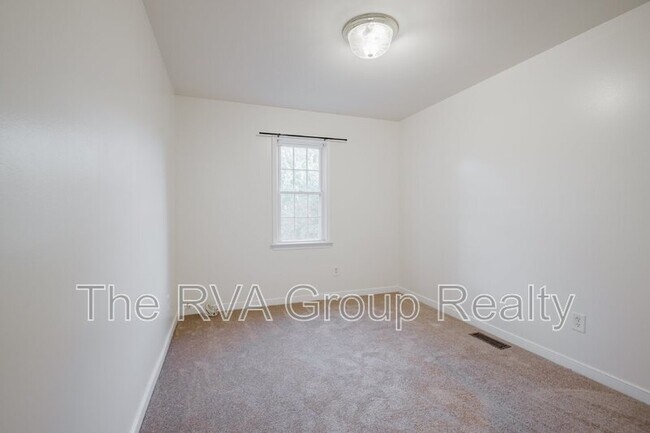 Building Photo - 2909 2nd Ave