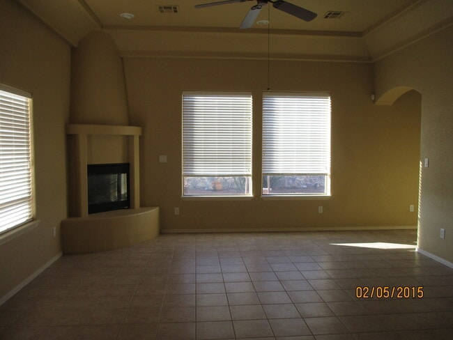 Building Photo - 2899 Longbow Dr