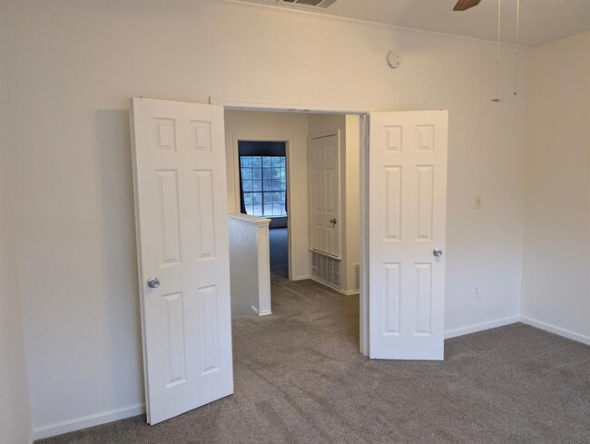 Building Photo - 17609 Columbia Falls Cove