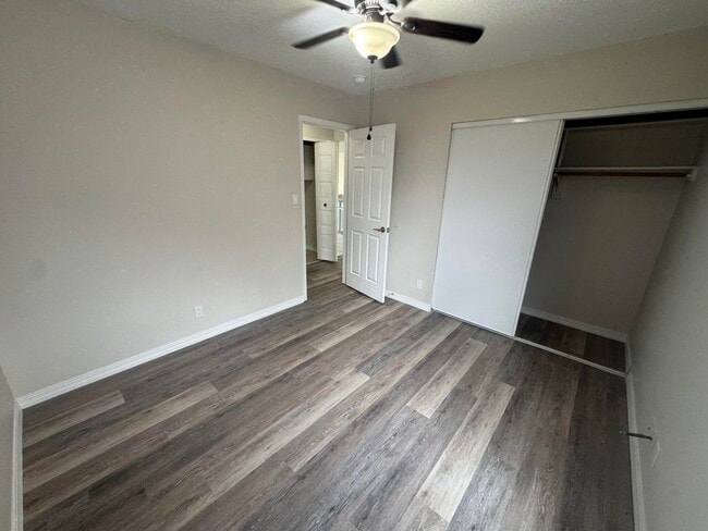 Building Photo - 4765 Limestone Dr NE
