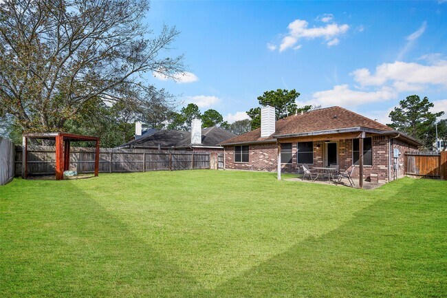 Building Photo - 20431 Fairfield Park Way