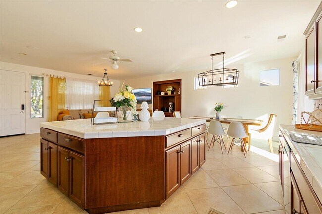 Building Photo - 47450 Manteca Ct