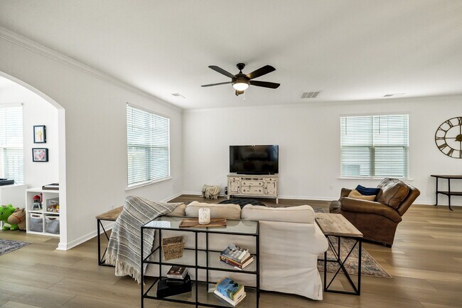 Building Photo - 4BR Home in Blythewood | Fenced Yard & 2-Car Garage