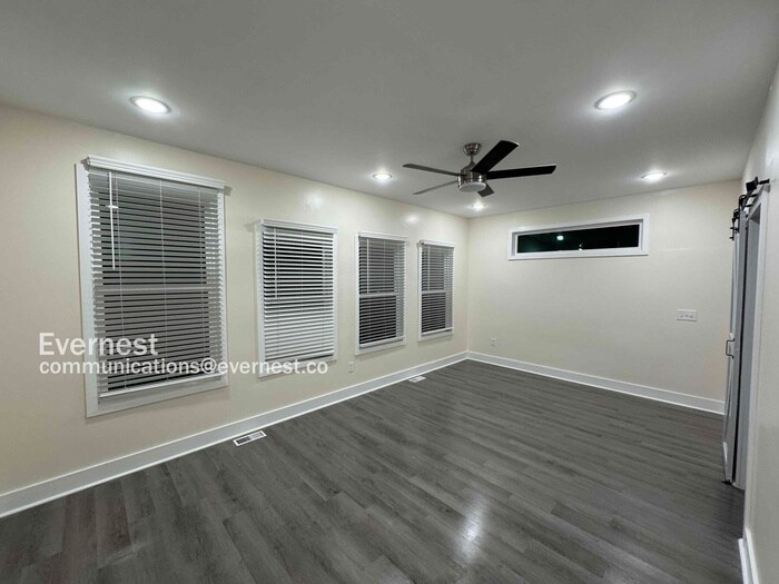 Building Photo - 516 New Bern Ave