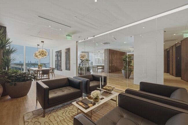 Building Photo - 1400 Biscayne Blvd