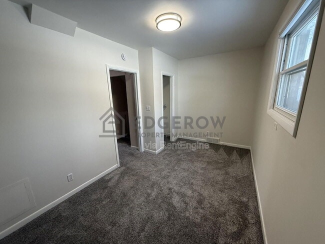 Building Photo - 2714 Colton Dr SE