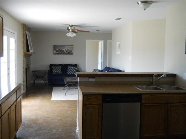 Building Photo - 1009 FM1750