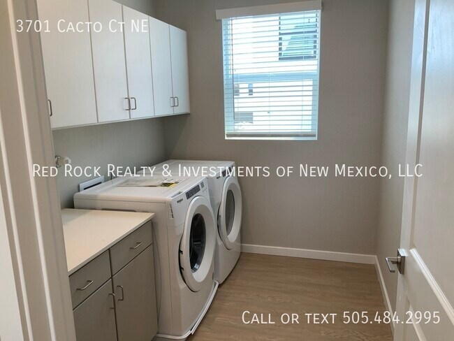 Building Photo - 3701 Cacto Ct