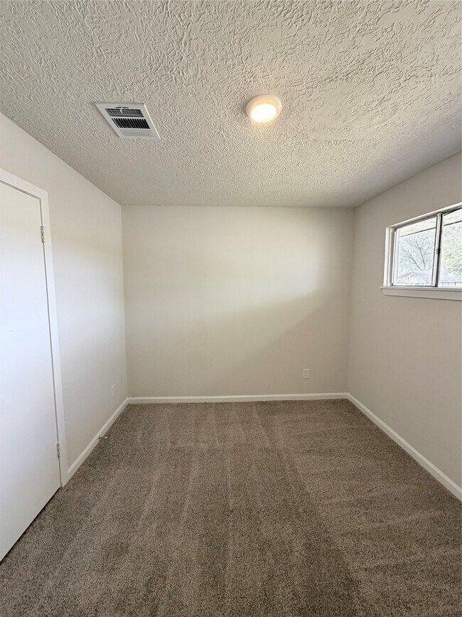 Building Photo - 4103 Goulburn Dr