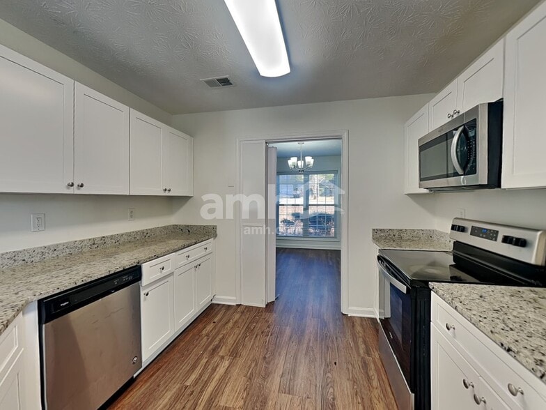 Building Photo - 795 Old Johnson Rd