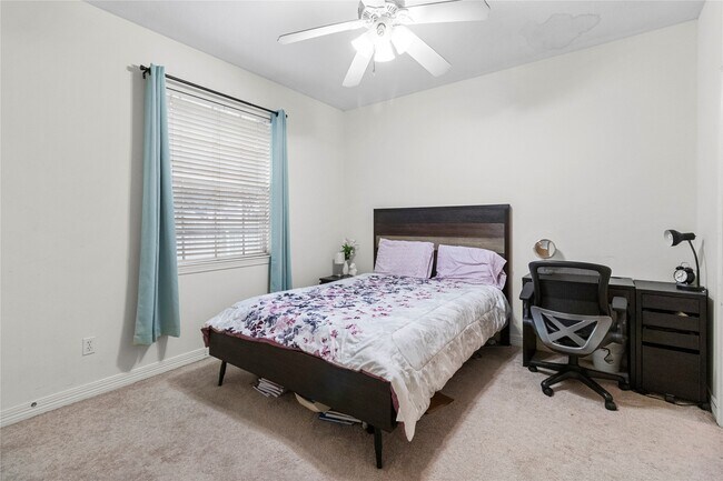 Building Photo - 1510 Meadow Glade Ct