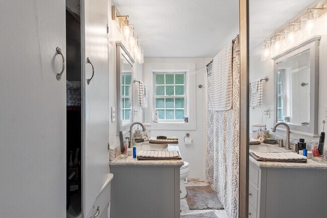 Building Photo - 199 Center Depot Rd