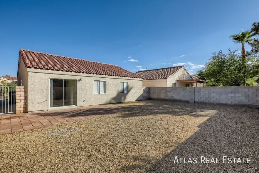 Building Photo - 732 Moonlight Mesa Dr