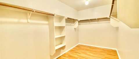 Building Photo - 1116 Browntop St