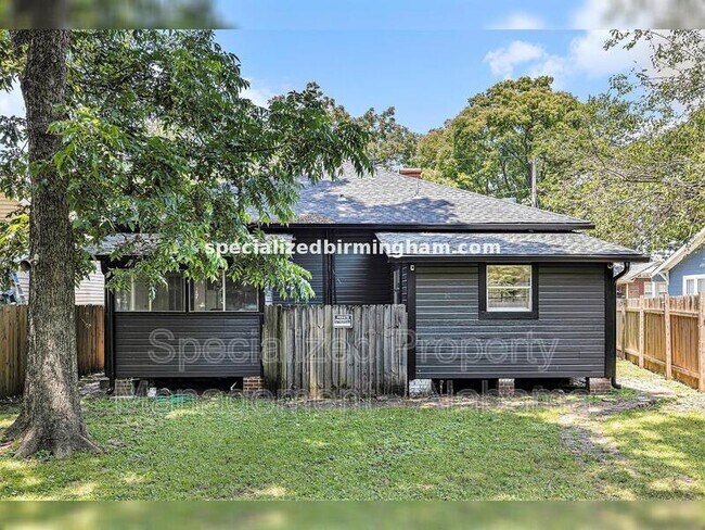 Building Photo - 5813 2nd Ave N