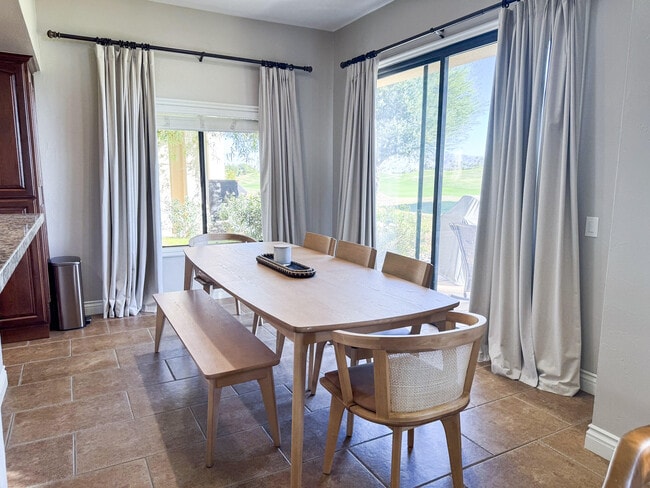 Building Photo - 54974 Oak-Tree