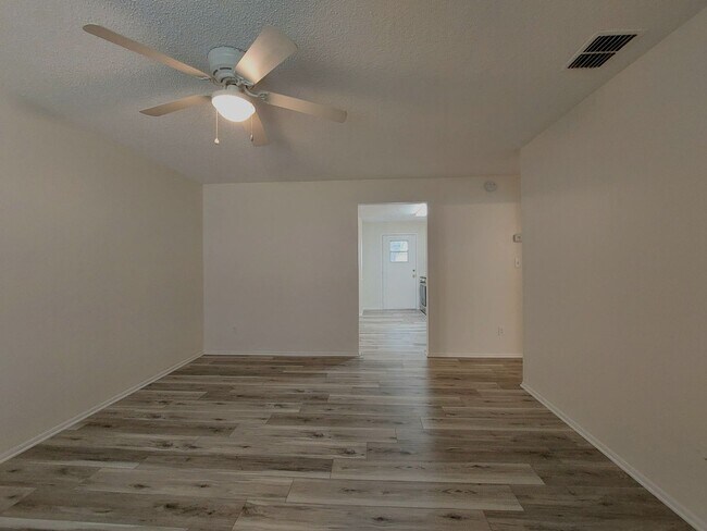Building Photo - 3732 County Line Rd