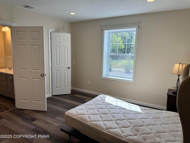 Building Photo - 3884 PA-115