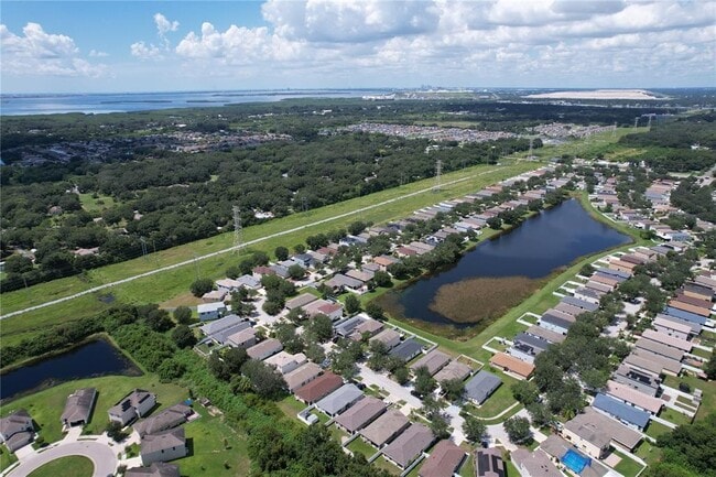 Building Photo - 7862 Carriage Pointe Dr