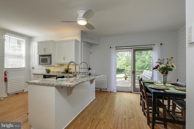 Building Photo - 30 Vandeventer Ave