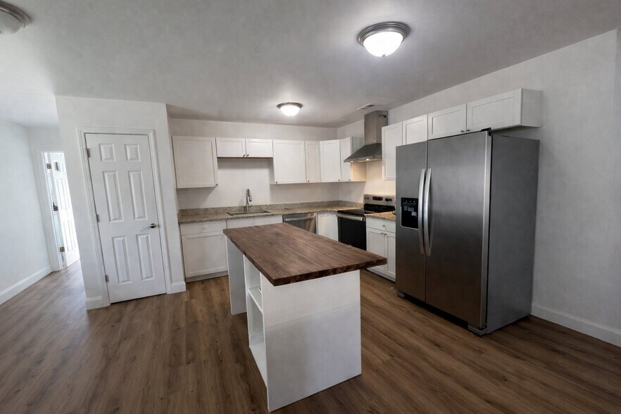 Building Photo - 180 Patriot Pl