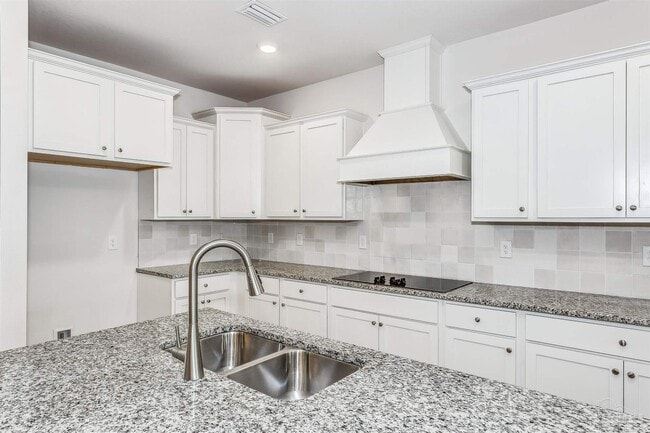 Building Photo - 3285 Southwind Dr