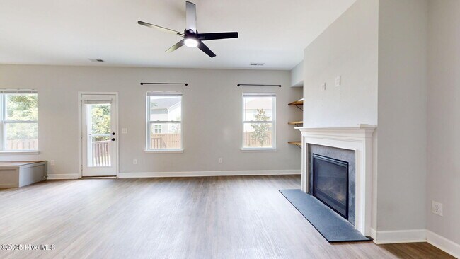 Building Photo - 604 Alston Blvd