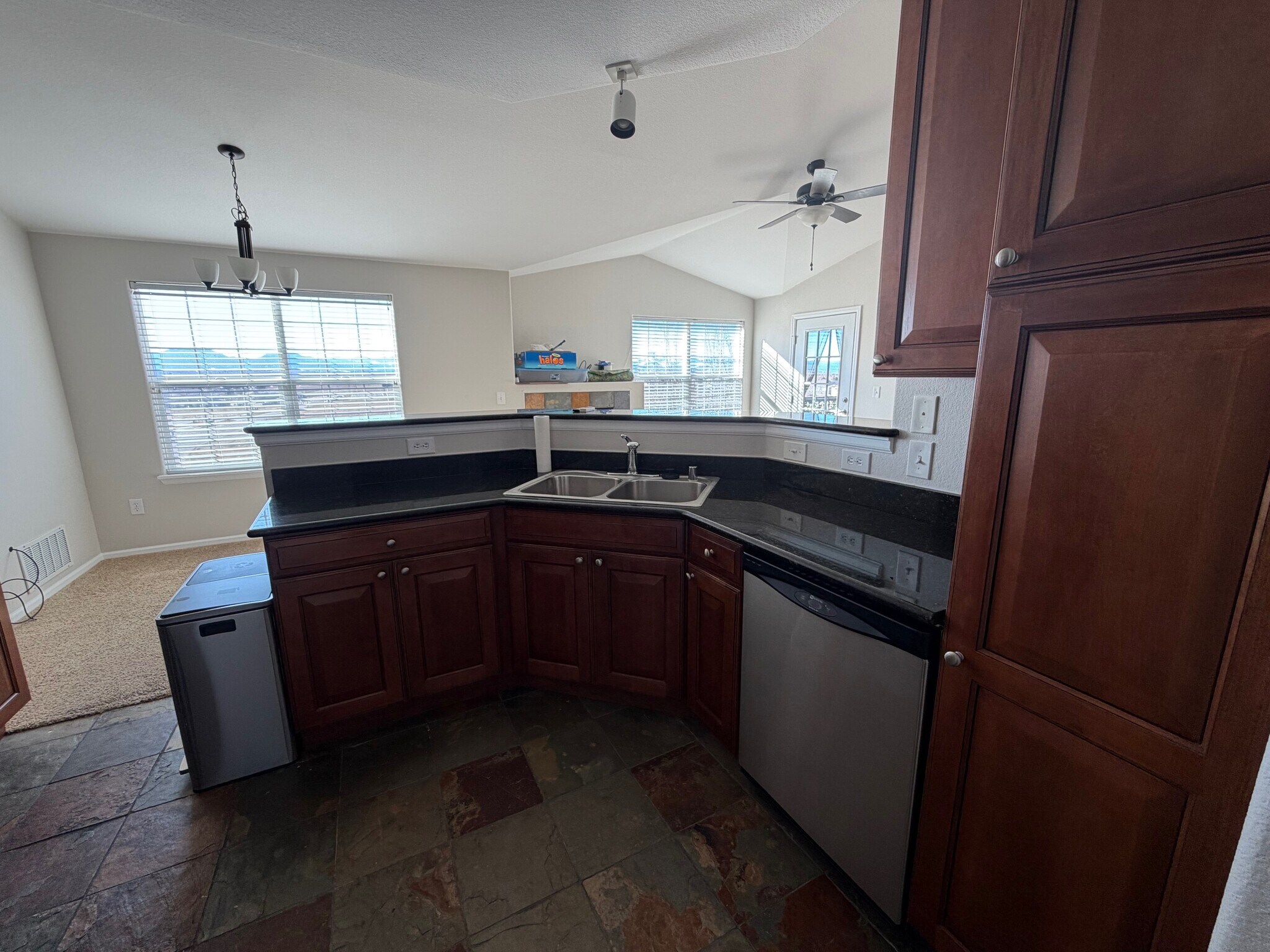 Building Photo - 1495 Blue Sky Way