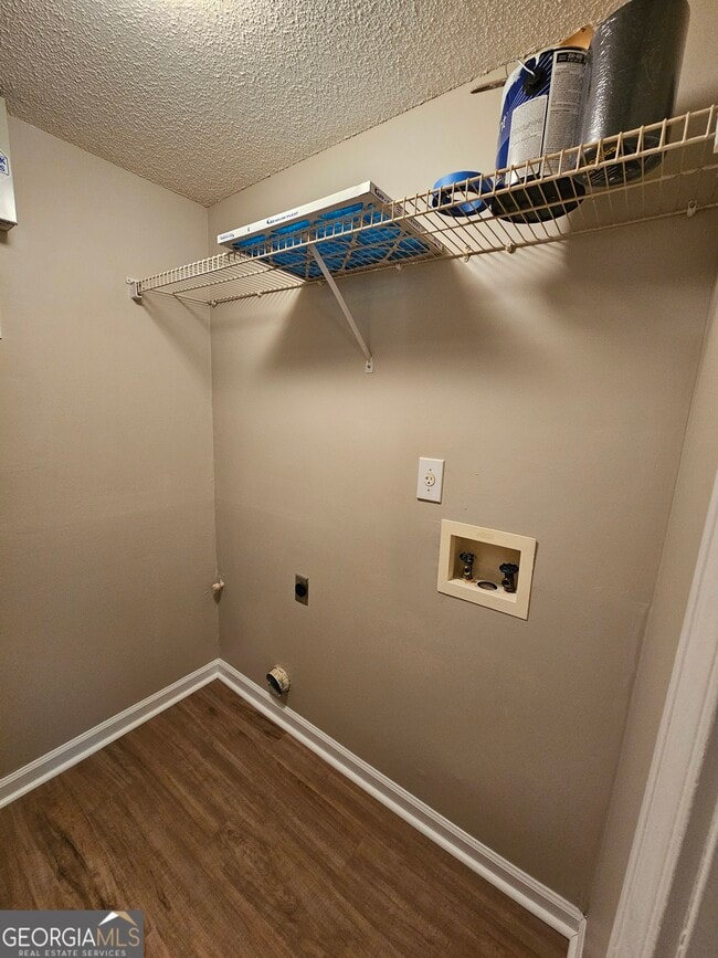 Building Photo - 407 Peachtree Club Dr