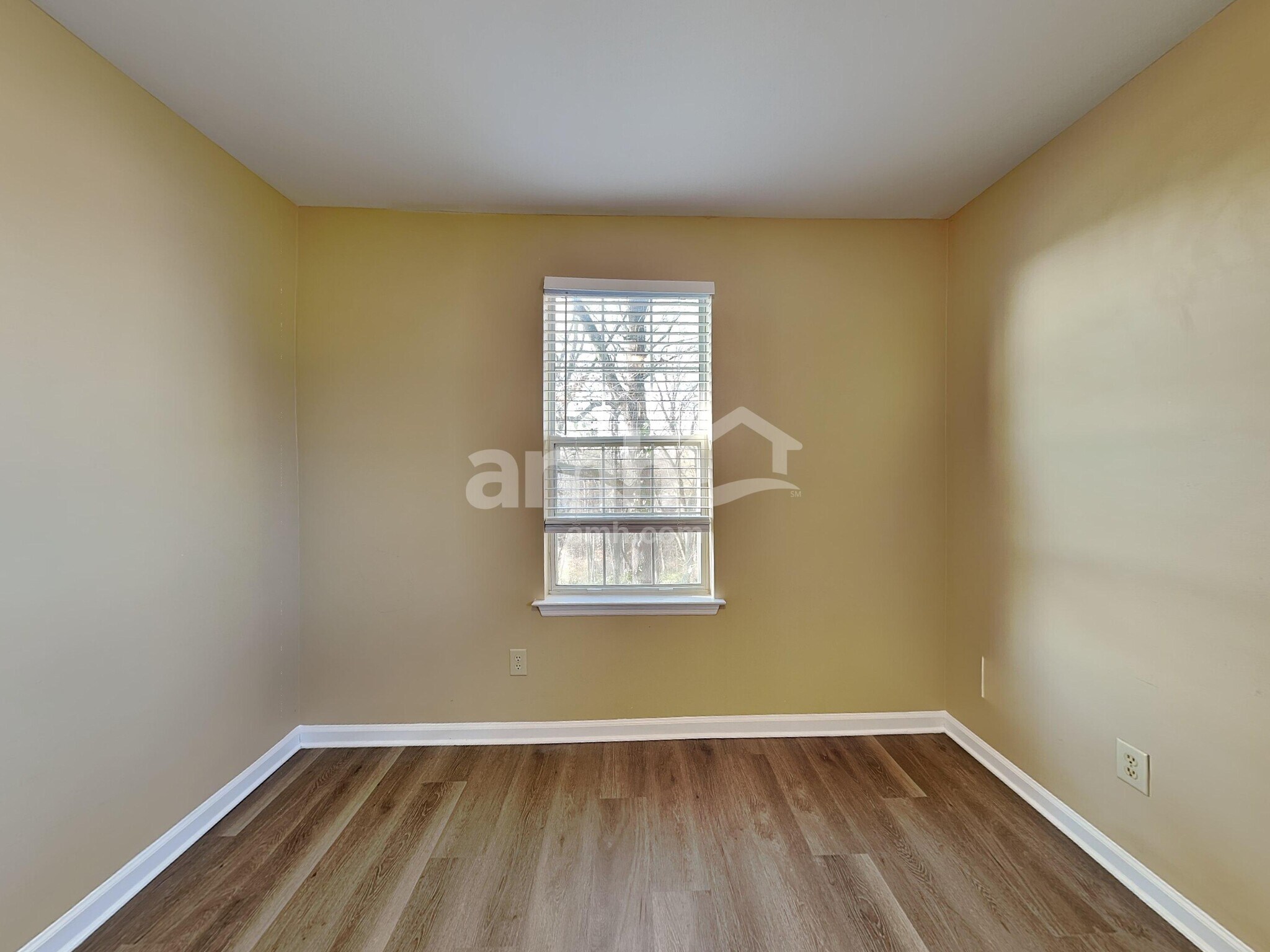 Building Photo - 1432 Brighton Cir