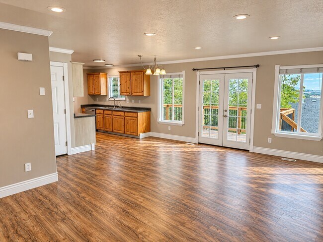 Building Photo - 305 N Appleview Dr
