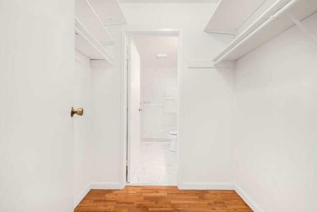 Building Photo - Limited Time Offer $2,500 rental rate! Spacious 2Bd/2Bath Condo located in The Ridge Community in...