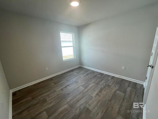Building Photo - 205 Burnston Wy
