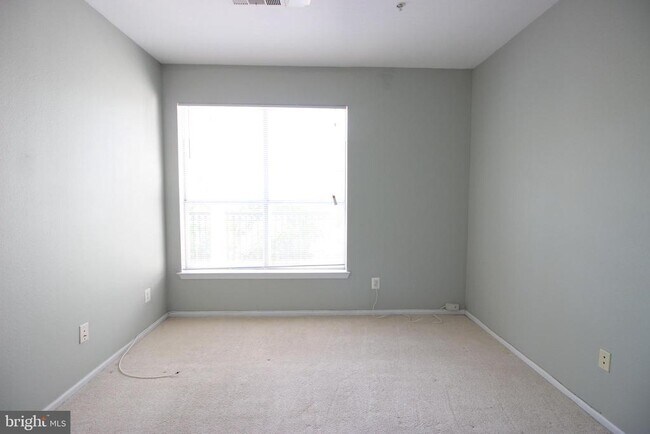 Building Photo - 1550 Spring Gate Dr.