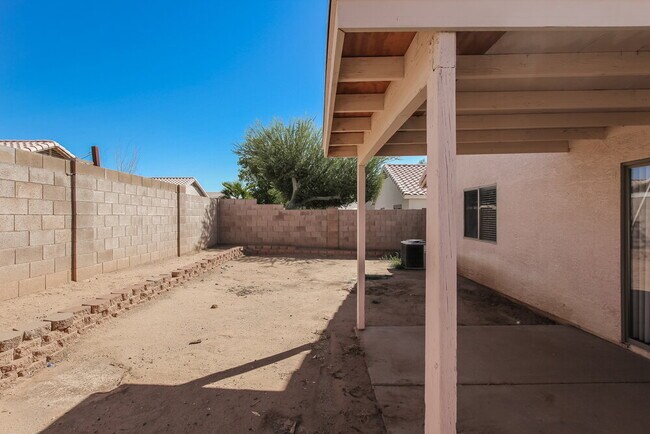 Building Photo - 15746 W Young St