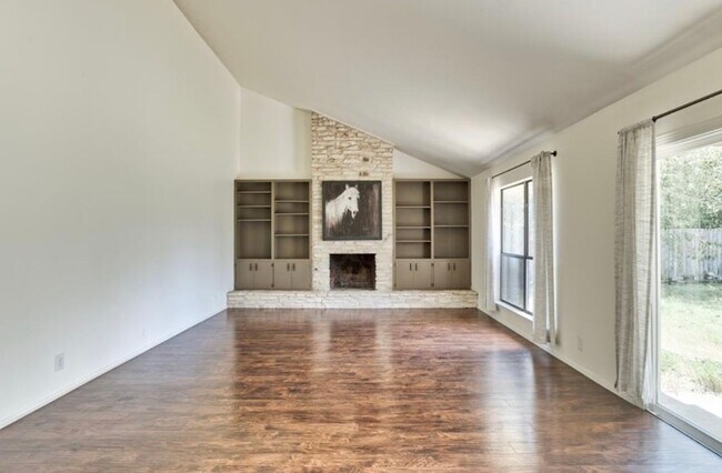 Building Photo - 12906 Irongate Ave