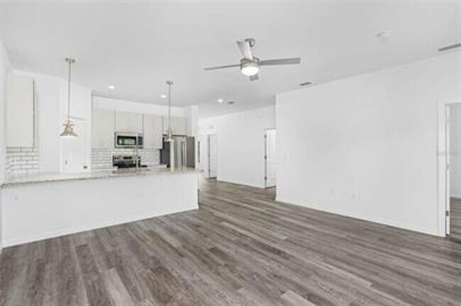 Building Photo - 4639 25th St SW