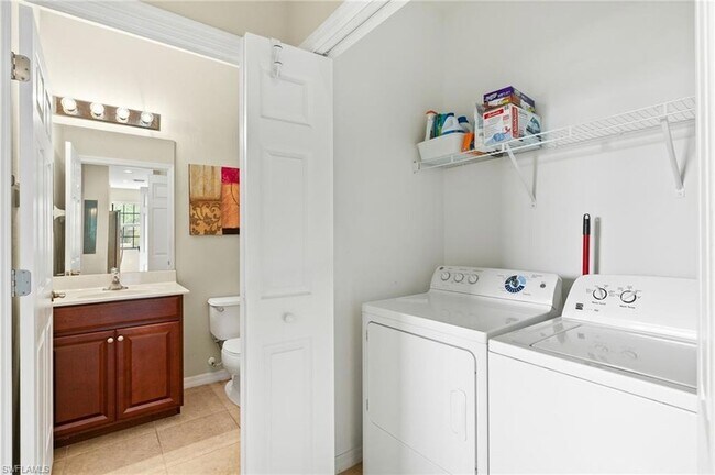 Building Photo - 3742 Pino Vista Way