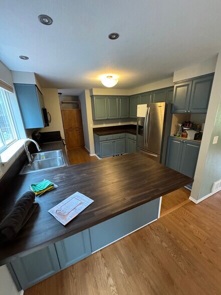 Kitchen - 35141 Boman Ln