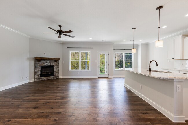 Building Photo - 12622 Myrtle Ridge Ln