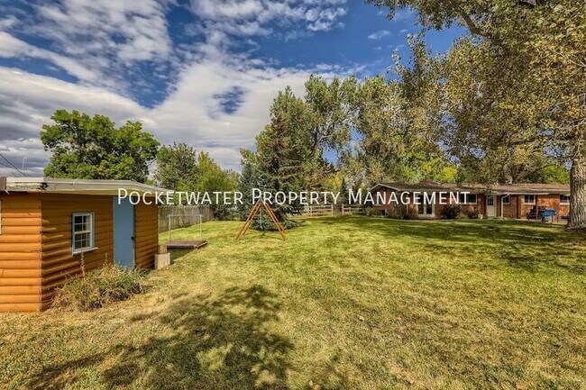 Building Photo - 6086 Simmons Dr